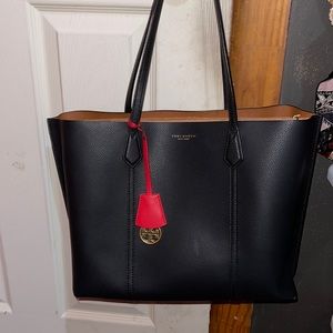 TORY BURCH shoulder/tote bag. Used, PERFECT CONDITION. No rips, no scratch!